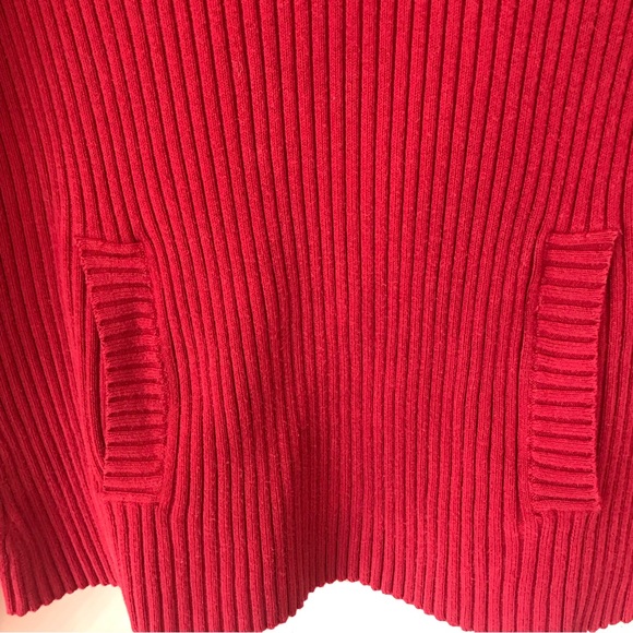 GAP | Y2K Long Sleeved Sporty Red Mock Turtle Neck Sweater w/ White Stripes - Picture 4 of 16